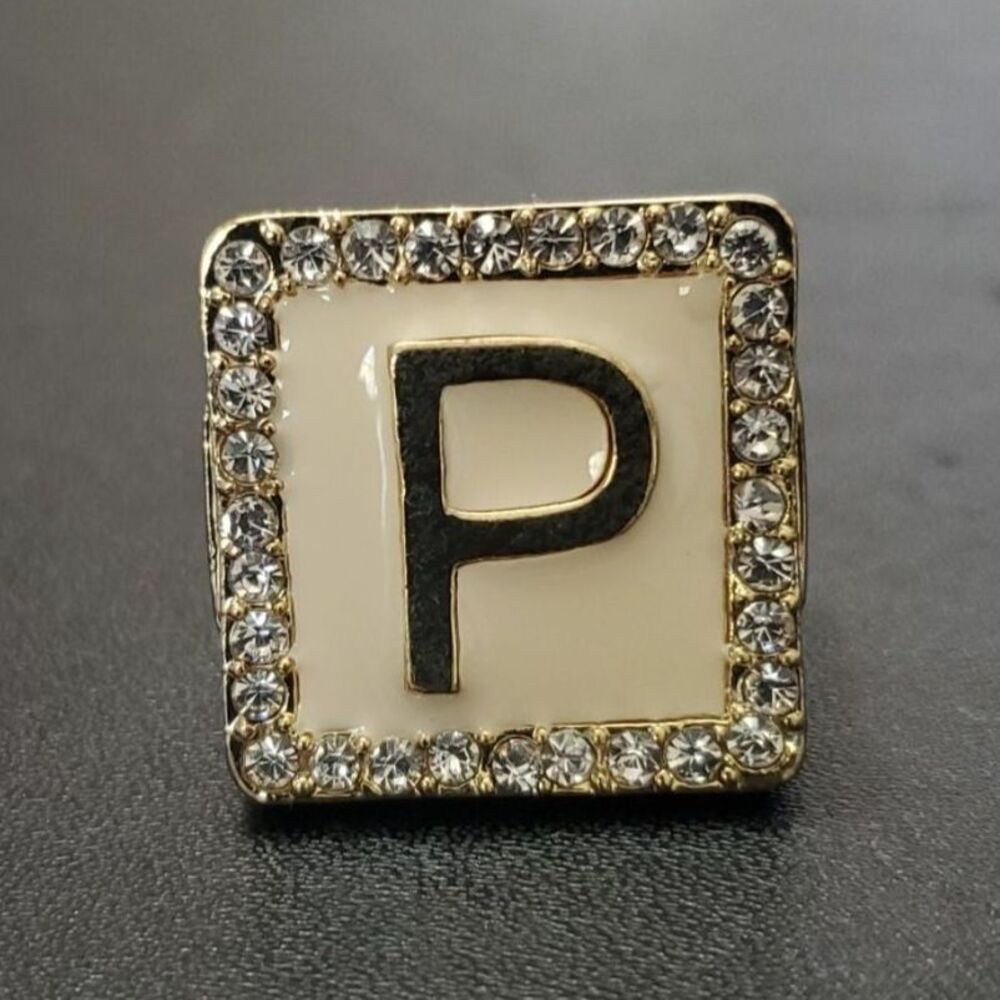 Letter P stretch ring